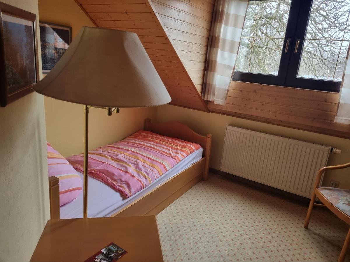 Altes Teichhaus - Pension オッテンブルク・オクリラ エクステリア 写真